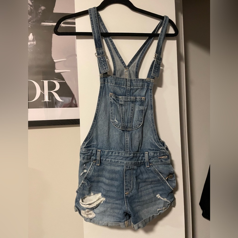 ☀️Hollister Jean overalls - XS